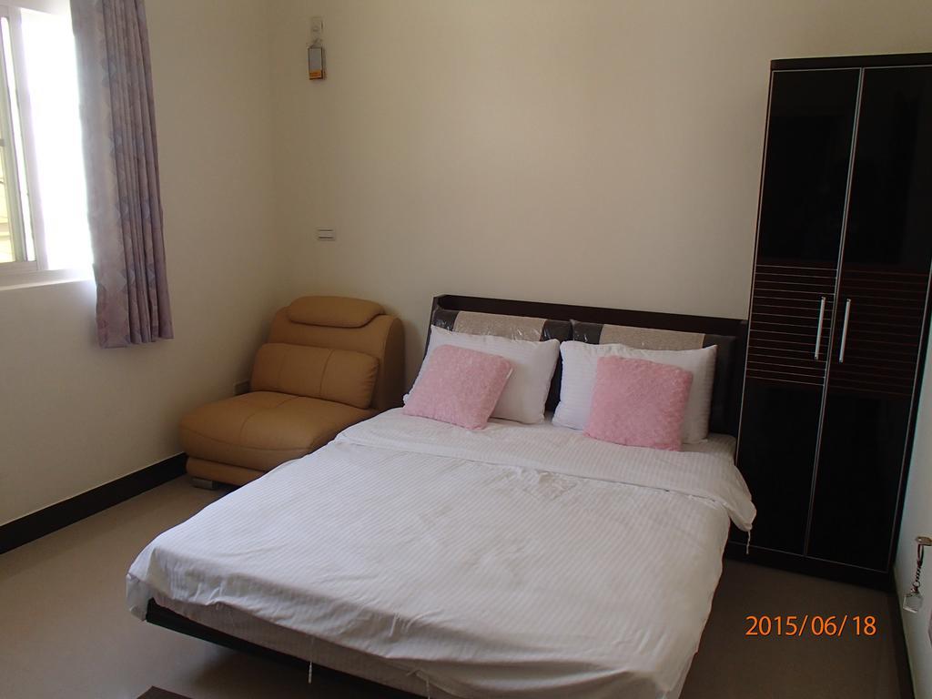 成功民宿 Km Bed And Breakfast Csinhu Szoba fotó